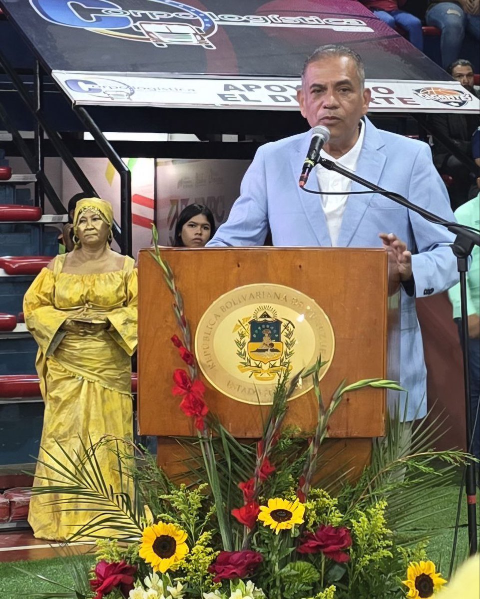 Angel Marcano, gobernador instalando