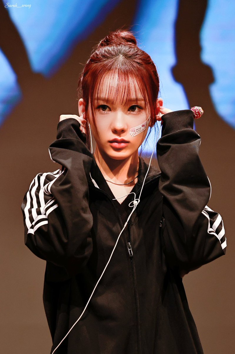Sarah_srang's tweet photo. 241207

#IZNA #이즈나
#RYUSARANG #유사랑 https://t.co/3BT8bGerDn