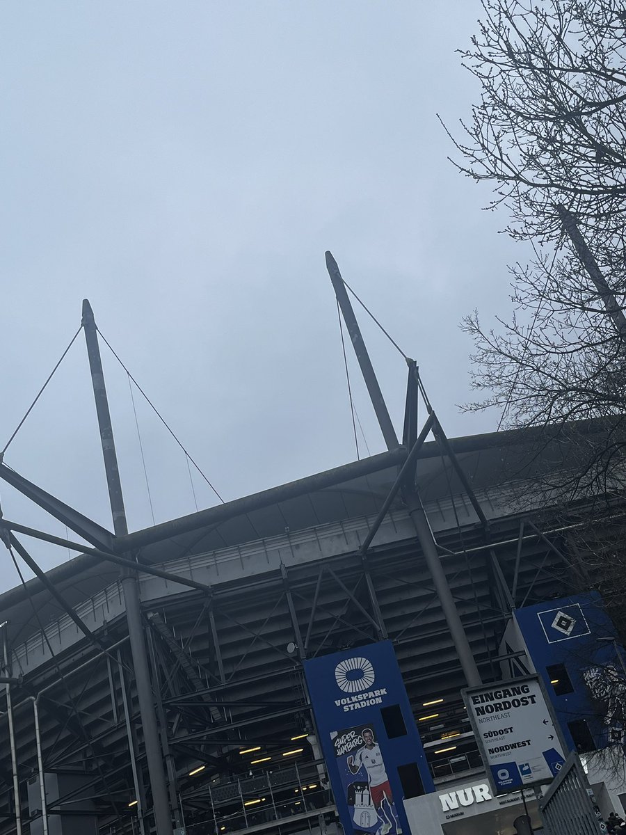 🗓️ 08.12.24/ 2. Bundesliga 
📍Hamburg 🕜
🏟️ Volksparkstadion / 57.000
⚽️ Hamburger SV : Darmstadt 98 2:2 FT #hsv