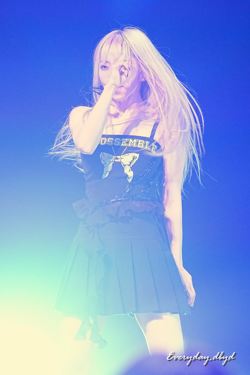 #비비 #ViVi #黃珈熙
#HAPPYVIVIDAY
Taken: 241021