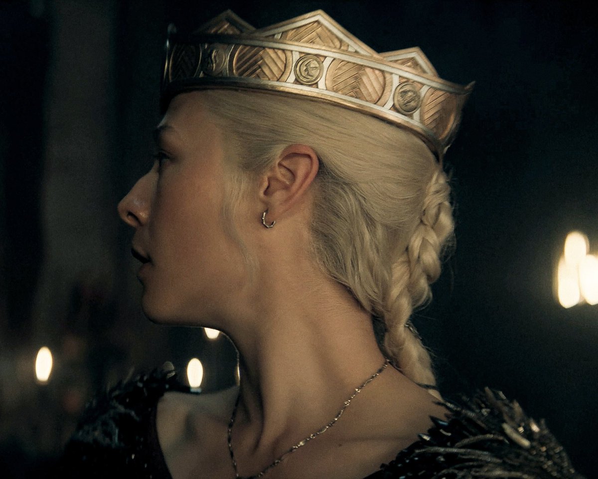 📂 (@nyrafiles) on Twitter photo 