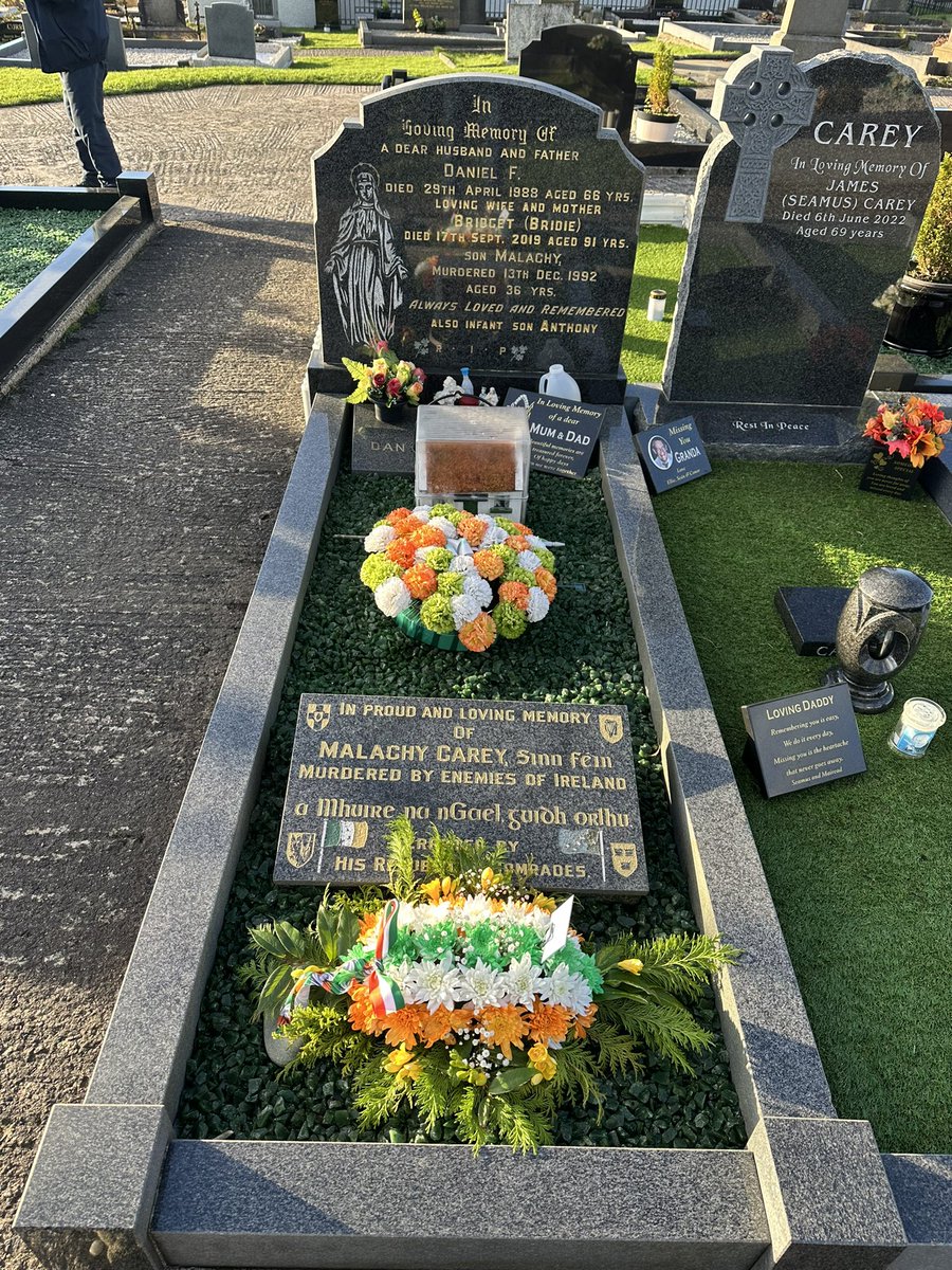 NorthAntrimSinn's tweet photo. Honouring Malachy Carey this afternoon in Loughgiel.

Fuair sé bás ar son Saoirse na hÉireann https://t.co/mlPRIlb1oV