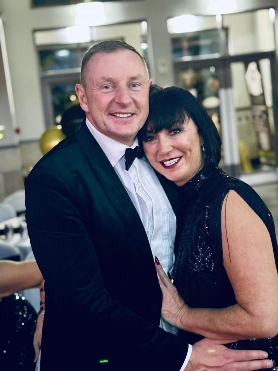 Robert__Douglas's tweet photo. Gordon Cowan Memorial Christmas Ball
£9850 raised  for The Beatson Cancer Charity 
Taking us to £518,850 in Gordon's memory 
💛🖤
Thank you everyone for supporting our events https://t.co/8jw7cIg9yy