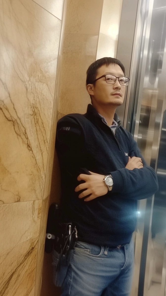 cunninglps's tweet photo. 警察蜀黍的大包 https://t.co/jp2utwbLJn