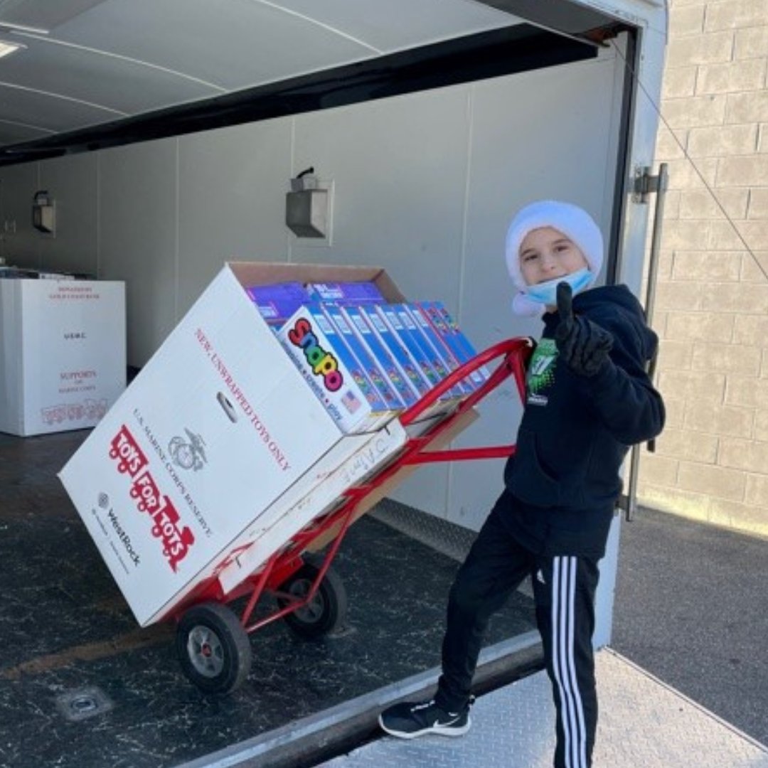 Racing + helping kids = the best combo. 

#toysfortots #racing  #motorsports