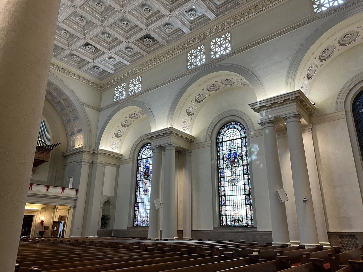 GeometricRabbit's tweet photo. At this point it feels like coming home when Iβm in DC.
I have a home church. π
Just landed and am meditating in @nationalcitycc before the service while taking in the seasonal decorations in the sanctuary.
#SundayMorning #HappyMaking https://t.co/jOkBS6wXec