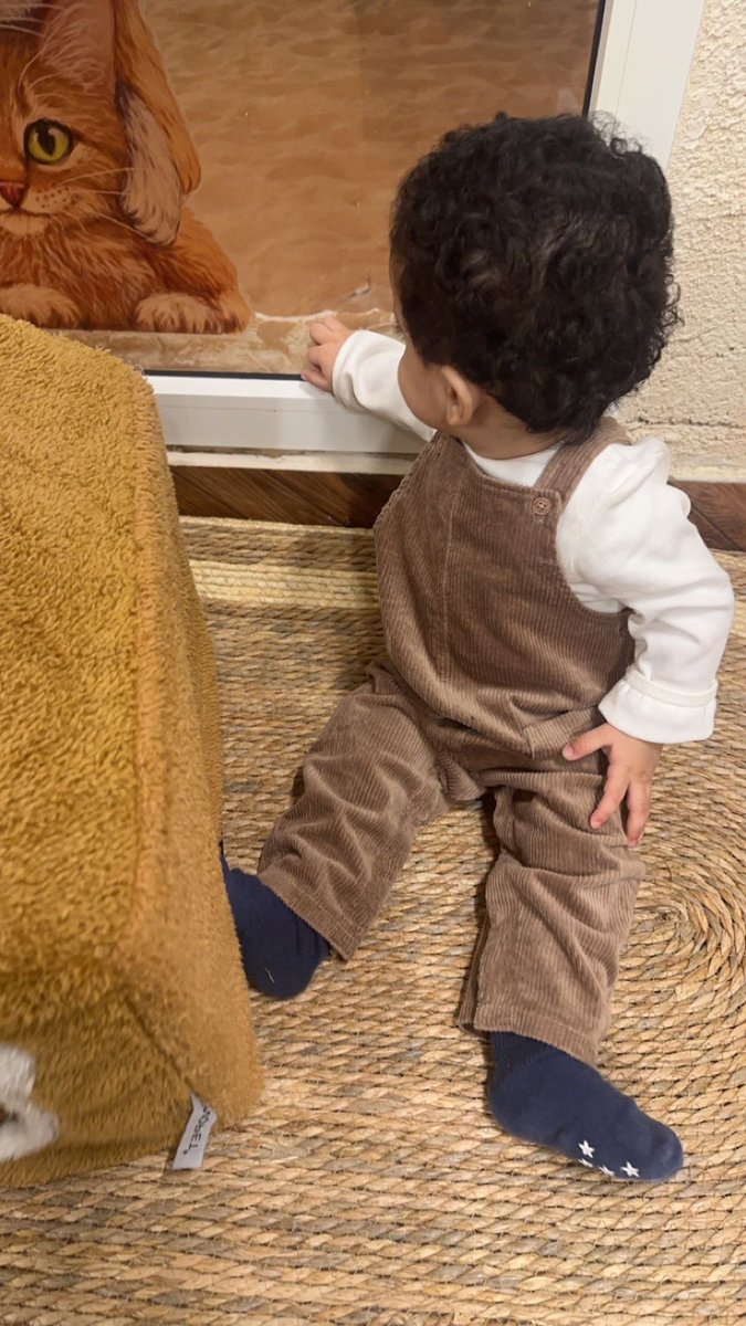 ll3ameri's tweet photo. فديت انا عينك ورمشك وظلك
يا شيخاً على الشباب حطيتك
فيك الحسن من حسن خالك
وفيك الطيب من طيب ذاتك
أمر وتدلل وانا لك ،،،، وحلالك
في وسط الحنايا سهيل ضميتك
#ll3ameri ✍️ https://t.co/3HYhvg6DRm
