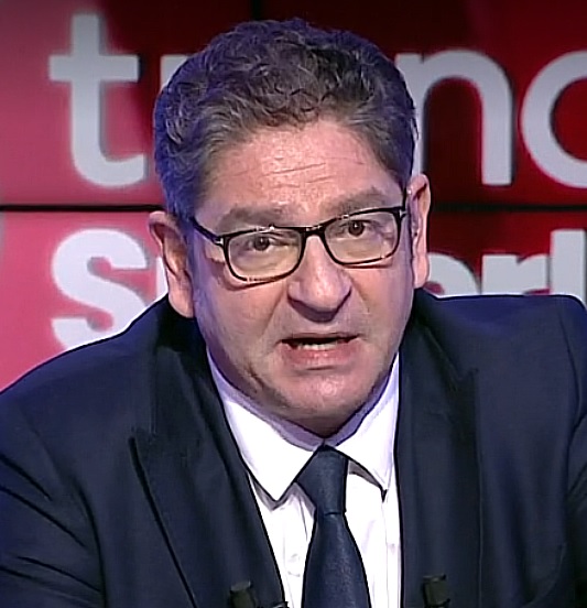 Güntekin Onay: "Birisi beni ikna edebilir mi? Hakem hatası değil bu.  Resmen Manaj kasıtlı bir şekilde Barış Alper Yılmaz'ın ayağına bastı. Profesyonel futbolcunun futbol hayatını bitirebilecek bir hamle. Buna kırmızı vermedi hakem. İzleyip de vermedi üstelik." (beIN Sports)