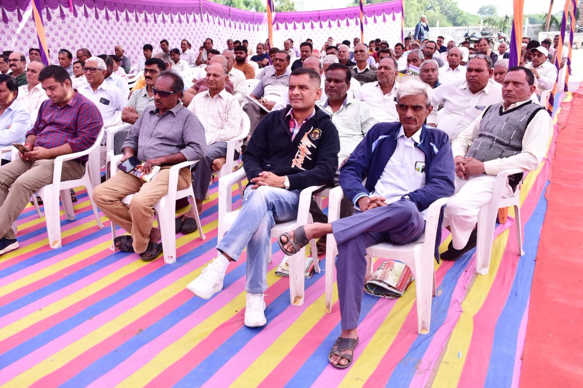 સેગવામાં કૃષિ ખેડૂત કલ્યાણ અને સહકાર વિભાગ દ્વારા  આયોજિ શિનોર  તાલુકા નો રવિ કૃષિ મહોત્સવ ૨૦૨૪ અંતર્ગત ૨ દિવસ માટે કૃષિ પરિસંવાદ,કૃષિ પ્રદર્શન તેમજ ખેડૂતલક્ષી યોજનાઓ વિશે કૃષિ મેળો યોજાયો. <a href="/RaghavjiPatel/">Raghavji Patel</a> <a href="/RaghavjiPatel/">Raghavji Patel</a> <a href="/CMOGuj/">CMO Gujarat</a> <a href="/ddo_vadodara/">District Panchayat Vadodara</a> <a href="/Info_Vadodara/">Info Vadodara GoG</a> <a href="/MamtaHirpara/">Mamta Hirpara</a> <a href="/elonmusk/">Elon Musk</a>