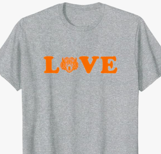 MascotDesigns1's tweet photo. Show some Tiger Love this holiday season!

Lots of tiger designs/other colors/other products

T shirt only $14.98 
Buy here https://t.co/CcfSjGYHzK
#BuyIntoArt #Tigers #GoTigers #Bengals #Auburn #Clemson #Princeton #RIT #IdahoState #BuffaloState #Occidental #EastCentral #Doane https://t.co/NiaQehDy4H