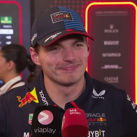 verstappenews's tweet photo. Max: "Maybe I'll make sure to get 12 penalty points for when the baby is born, then I can go on paternity leave"

MAX 😭😭😭 https://t.co/vXWqMmtAIn