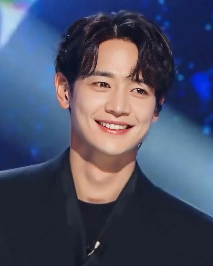 suryon12091994's tweet photo. Чхве Минхо. 33 годика. 🌹😍

#choiminho #flamingcharisma #itsminhoday #minhoday #MINHO #happyminhoday @shinee https://t.co/IjOrPz1XcX