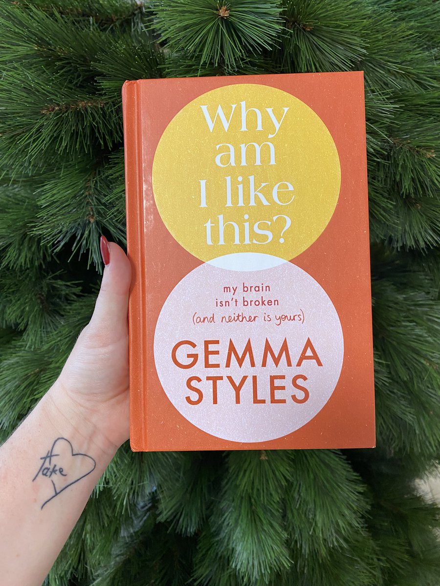 boobaby1015's tweet photo. Finally got this bad boy in my hands and it’s making for a perfect travel companion! @GemmaAnneStyles thank you so much for writing this book. I’m only on chapter 1 but I feel like you’re speaking not only to me but about me! Looking forward to reading more 😊 https://t.co/GiplSeW9TG