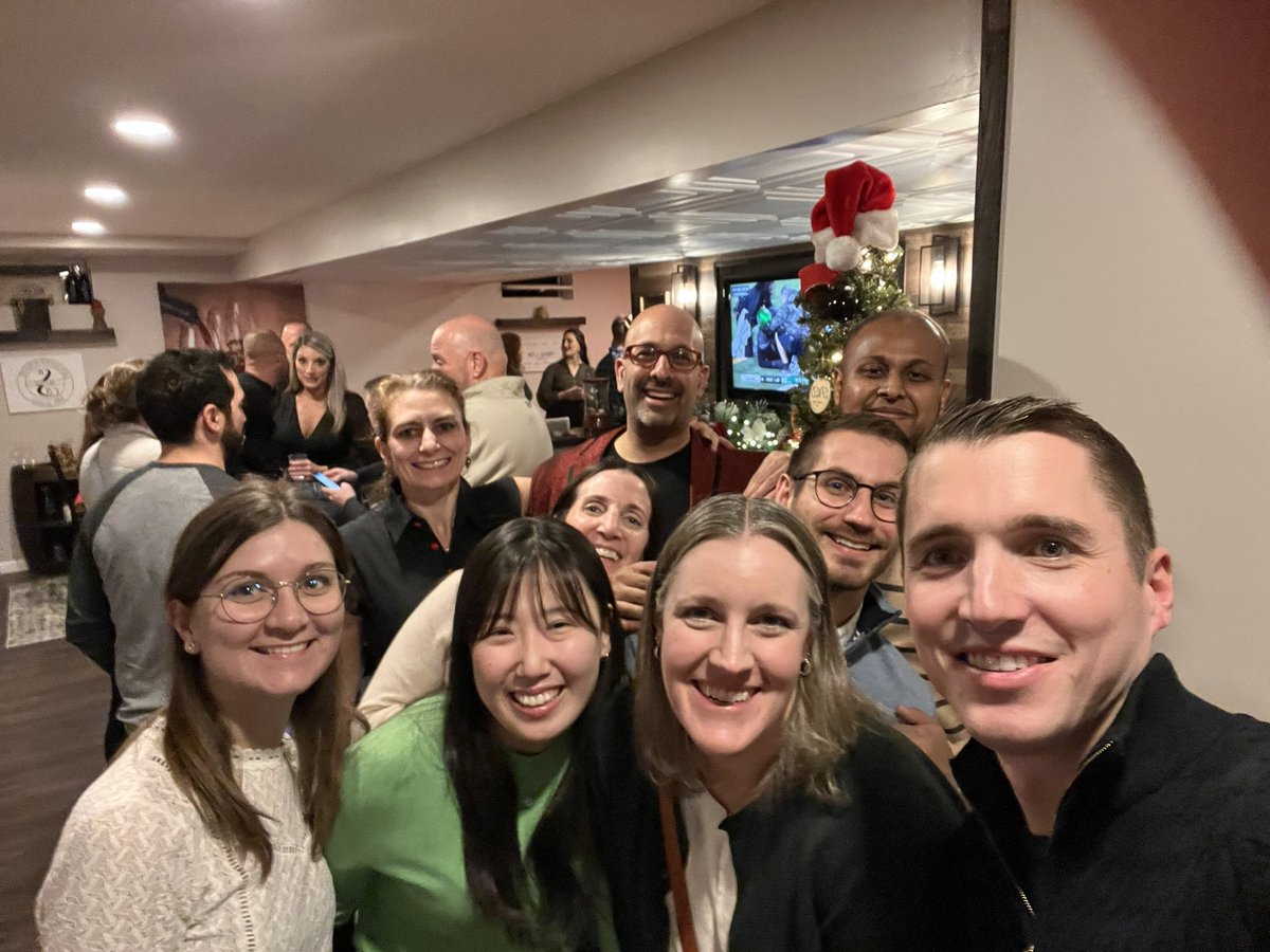 Anthony R. Sloan, Ph.D. (@anthonyrsloan) on Twitter photo A great night celebrating the holiday season with great colleagues at our annual holiday party @JusinLathia <a href="/OConnorVirusLab/">OโConnor Lab</a> <a href="/emulkearns/">Erin Mulkearns-Hubert, PhD</a> <a href="/AymGaboriau/">Aymerick GABORIAU</a> <a href="/cell_explorer/">Swapnil Dey</a> A great night celebrating the holiday season with great colleagues at our annual holiday party @JusinLathia <a href="/OConnorVirusLab/">OโConnor Lab</a> <a href="/emulkearns/">Erin Mulkearns-Hubert, PhD</a> <a href="/AymGaboriau/">Aymerick GABORIAU</a> <a href="/cell_explorer/">Swapnil Dey</a>