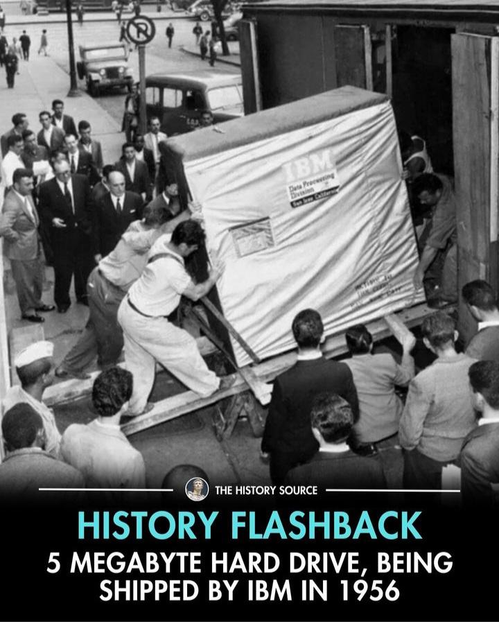 pan_nullo's tweet image. #hardware #harddrive #ibm 5 #megabyte