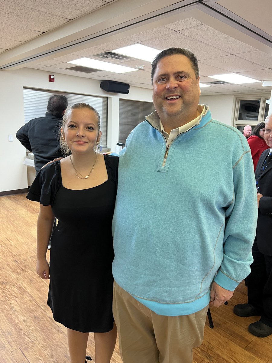 Woodfordsuper1's tweet photo. Great seeing Hannah at the Masons dinner Friday night!!  The Chandler family have been great assets to WCPS!#Kidswin
#changinglives https://t.co/lGWl87Q7vi