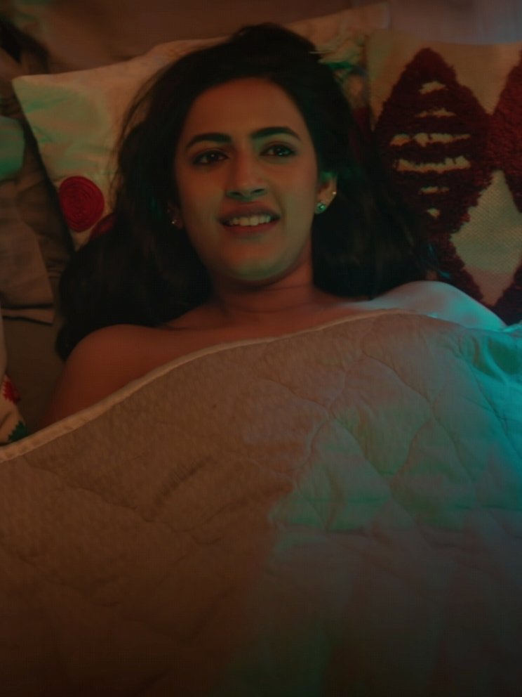 its_Ruhi66's tweet photo. A night began with some good looks 😜😉 
Some  beautiful options to you guys 
😘 😘💦💦. #AbuDhabiGP #Syria #INDvsAUS #pragyanagraLeaked https://t.co/ME4aVqiA34