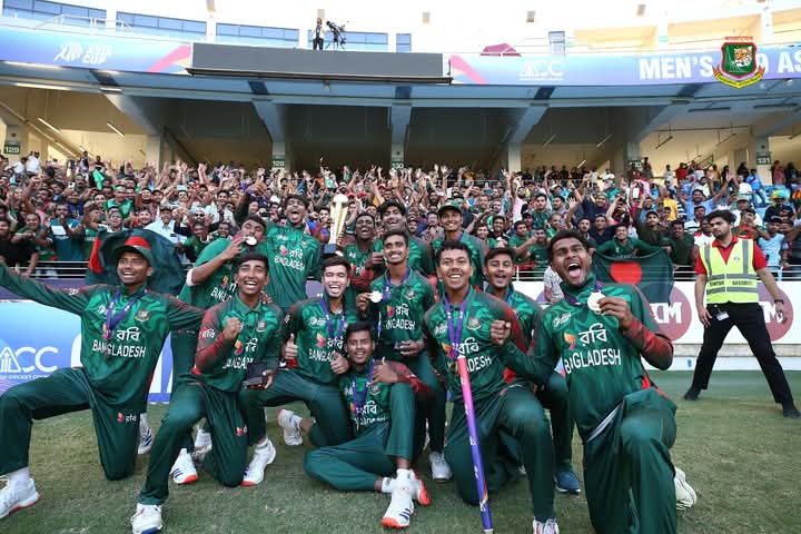 Nasreen__2's tweet photo. Moments 🔥
#U19AsiaCupFinal https://t.co/Av74Tn2qKQ
