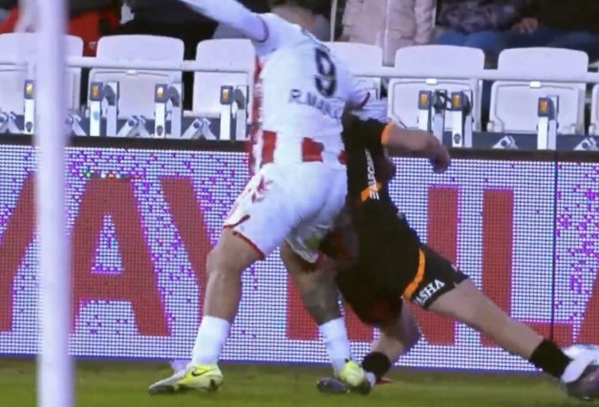 Seni bugün hakem yapanı…  #Galatasaray