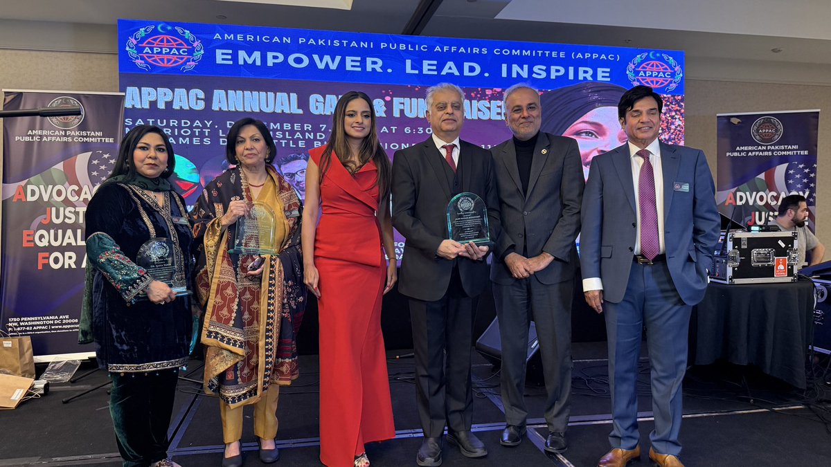 UrduNewsUSA1's tweet image. New York: Assemblywoman @JeniferRajkumar at @appac_usa gala dinner 2024 
#UrduNewsUSA #APPAC