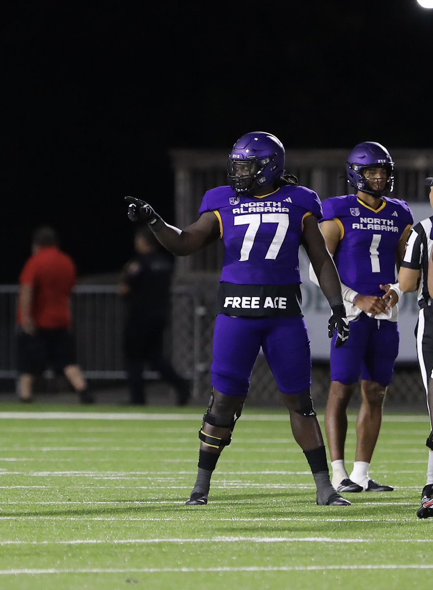 Looking forward to seeing <a href="/UNAFootball/">North Alabama Football</a> big steppa <a href="/mickelclay7/">Mickel Clay</a> put in work today in the <a href="/FCSBOWL/">TRILLION FCS BOWL</a> All Star game American Team #67 today 10am CST #PurpleSwarm