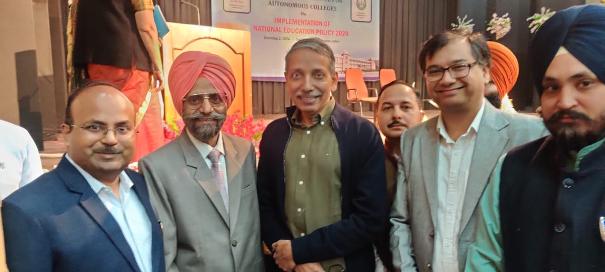 jaroliya_dr's tweet photo. It was indeed an honor to interact with the UGC Chairman Respected Mamidala Jagadesh Kumar sir during the Conference for Autonomous Colleges on the Implementation of NEP 2020. Enlightened by the UGC's plan, especially regarding the Indian Knowledge System. 
@mamidala90 
#IKS #UGC https://t.co/IvpacmVOaX