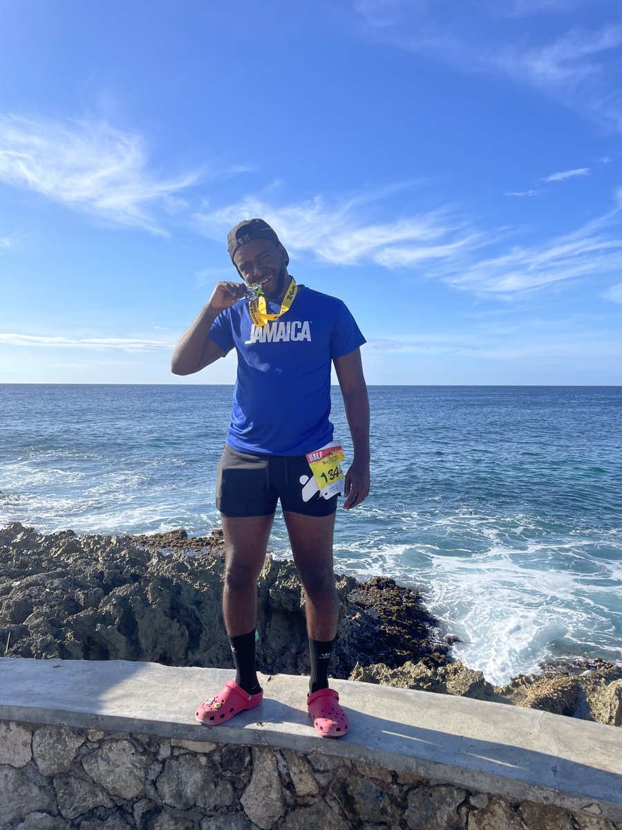 _doofy's tweet photo. I did it 🥹
#ReggaeMarathon 🏃🏾♂️💨 https://t.co/8LIyWagehO