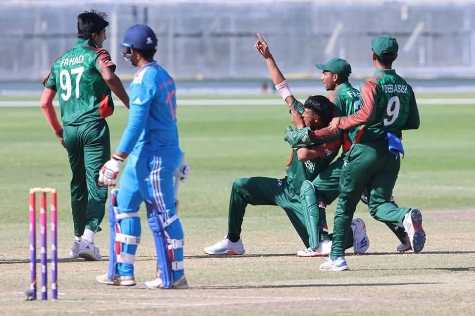 Congratulations team #Bangladesh! The champion of Asia❤️

Our tigers successfully beat India in U-19 cricket!