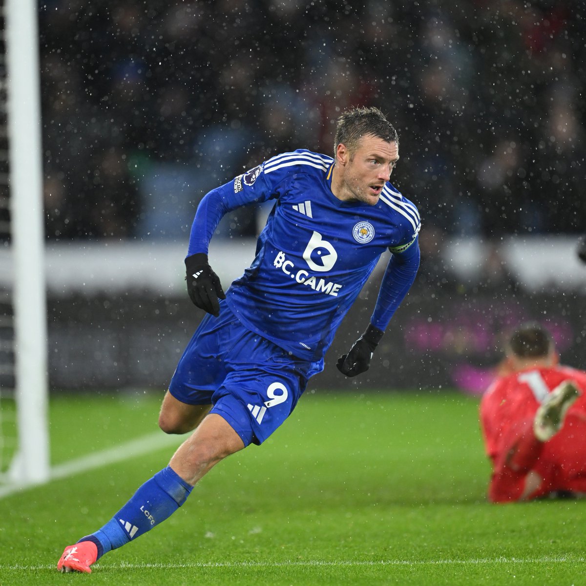 Premier League tweet media