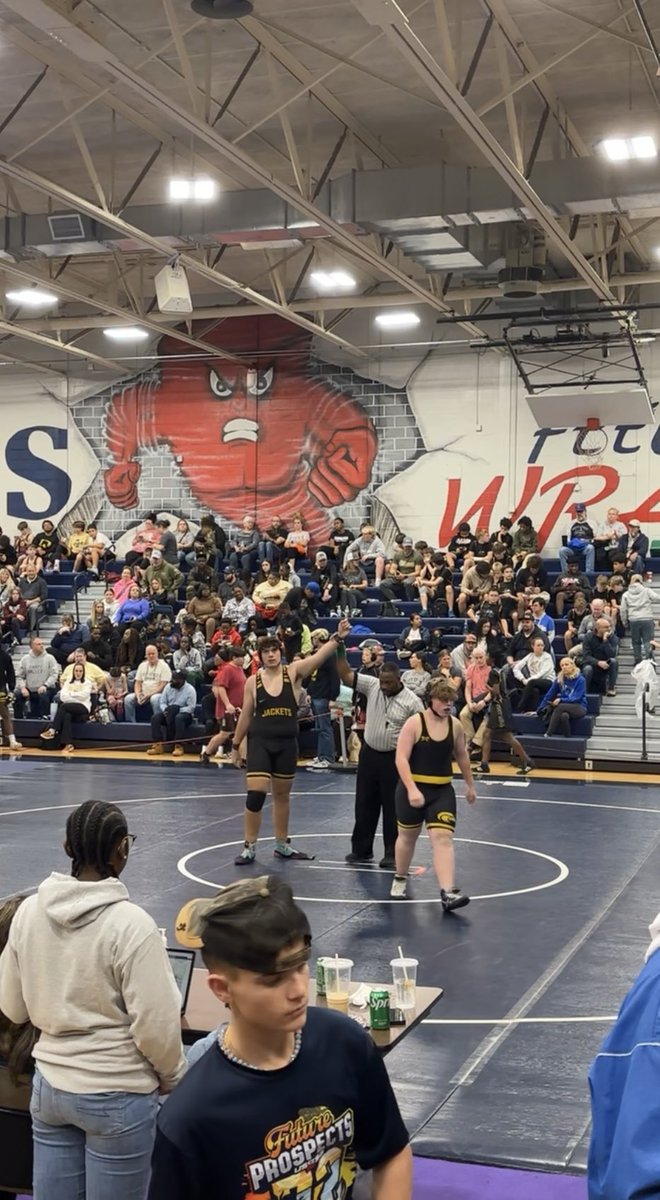 amp1005's tweet photo. 13 hours of wrestling yesterday 😳
But @LodonVeal won all his matches by pins, and came in first place!
#letsgoooo #EAT #gojackets 🐝🤼♂️ https://t.co/ptHt9R4RNp