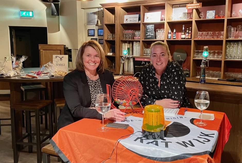 🎄🤶 Na het overweldigende succes van eerdere online bingo’s gaan we op veler verzoek op Derde Kerstdag, vrijdag 27 december weer op voor een gezellige online Bingo waar wederom prachtige prijzen te verdienen zijn van lokale ondernemers.

Koop je kaarten: vvkatwijk.nl/index.php?page…