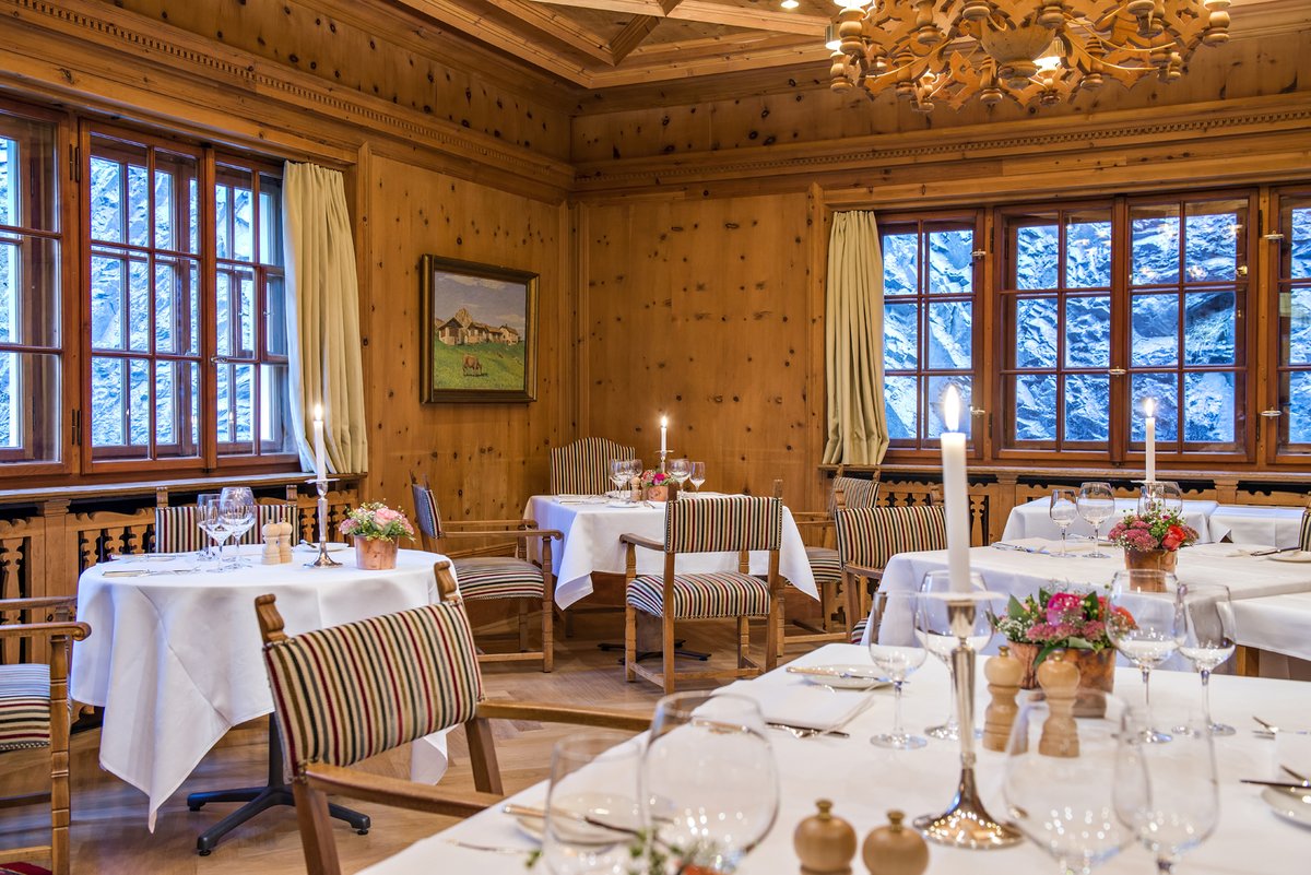 Hotel Waldhaus Sils, a timeless alpine retreat since 1908, blends historic charm with modern luxury. Offering stunning views, world-class skiing, and impeccable service, it’s the ultimate winter getaway in the Swiss Alps. #HistoricHotels historichotels.org/hotels-resorts…