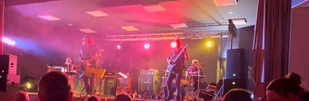 feenstrablues's tweet photo. LIVE REVIEW #lazarusheights LIVE ALBUM RECORDING AT THE AUDITORIUM, BASSILAC, SW FRANCE
https://t.co/ueVaT3AmC5
@GetReadyto_ROCK @guitardoor @WRINKLYCLUB @Bleu_Perigord @DordogneLibre #dickgrisdale #simonpearson #jeffgautier #paulmouradian #hittrackstop100 #feenstrablues https://t.co/Wc7xWE3DU1