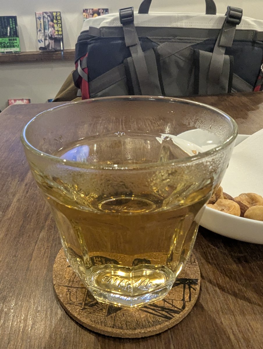 tunao011's tweet image. (焼酎ロック)
(ホットウイスキー)
(ターキー、ジャックダニエルハーフのロック)
It's a drunker
コージーコーヒーが遠い……
#KCAFE
#渡辺浩弐