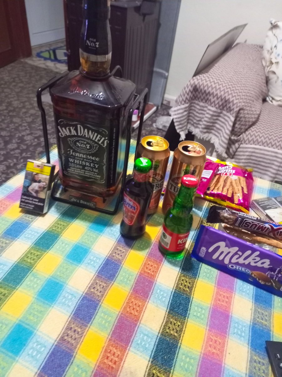 Bu akşam Harlem var bugün gunlerden pazar e bizde eğlenelim artık herkeze iyi sabahlar