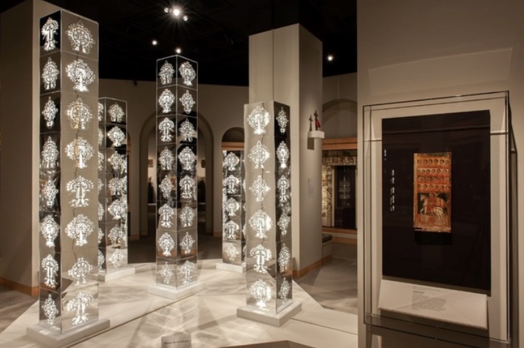 Tsedaye Makonnen: Ethiopian American Artist Illuminates the <a href="/smithsonian/">Smithsonian</a>  with Sanctuary ‘Mekdes’ 

Read the full story here: shorturl.at/96vsj