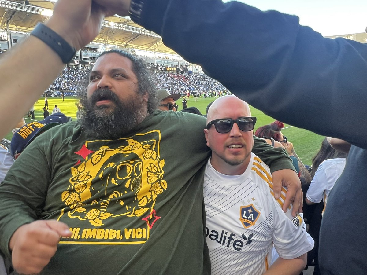 avda300's tweet photo. 🏆🏆🏆🏆🏆 🏆

 @Samoabob @LARiotSquad @LAGalaxy https://t.co/RjY4m74F05