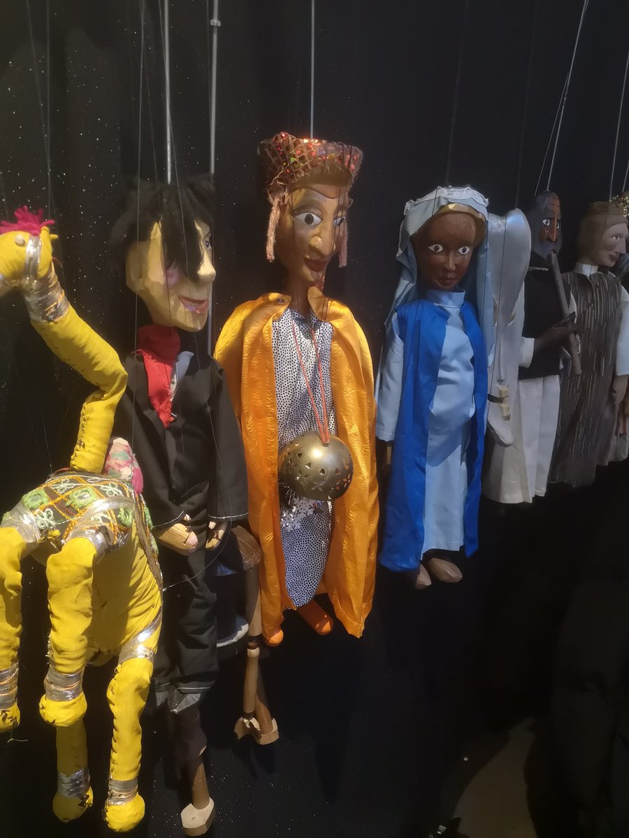 La Nativité selon Lafleur par la compagnie picaresque à la Comédie de Picardie dans le cadre du Marché de Noël d'#Amiens <a href="/AmiensMetropole/">Amiens Métropole - Ville d’Amiens</a>
 #marionette #patrimoine
