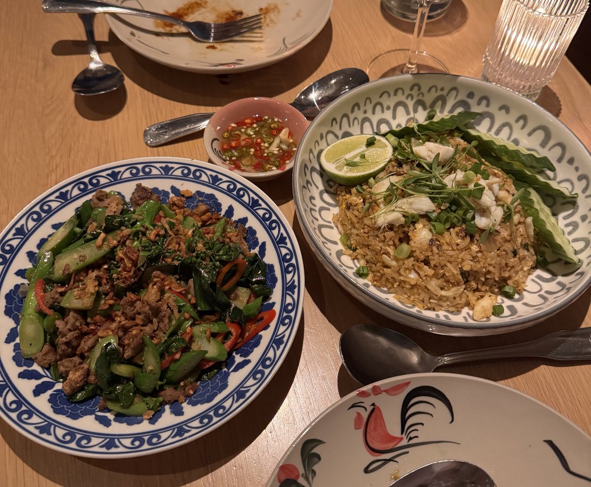 rileyecain's tweet photo. The best food weekend in Philly featuring Alice and Kalaya for early birthday celebrations https://t.co/zFEXm5g1vZ