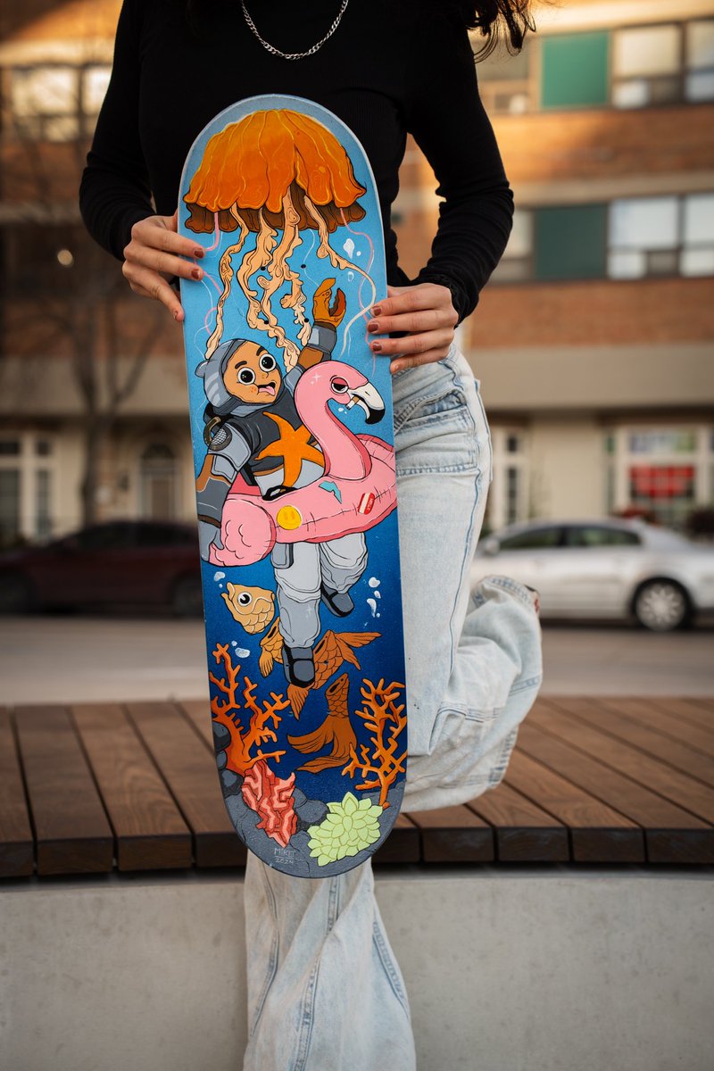 Finished painting my skateboard deck!
What a fun project ✌🏼

Email: pailinmirault@gmail.com
📥 For inquiries 

#paint #art #original #artist #toronto #design #illustration