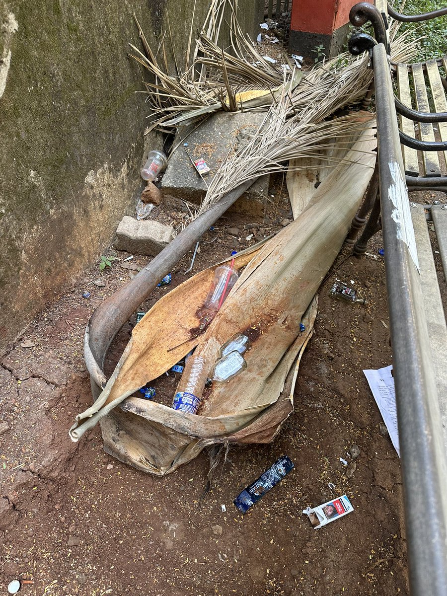 kumshah's tweet photo. Tnx for the prompt action. Swings working now. @mybmcWardFN 🙏. However now slide is broken as well. Also, cigarette butts n other nuisance in the garden prevails. https://t.co/RniXJhCe6P