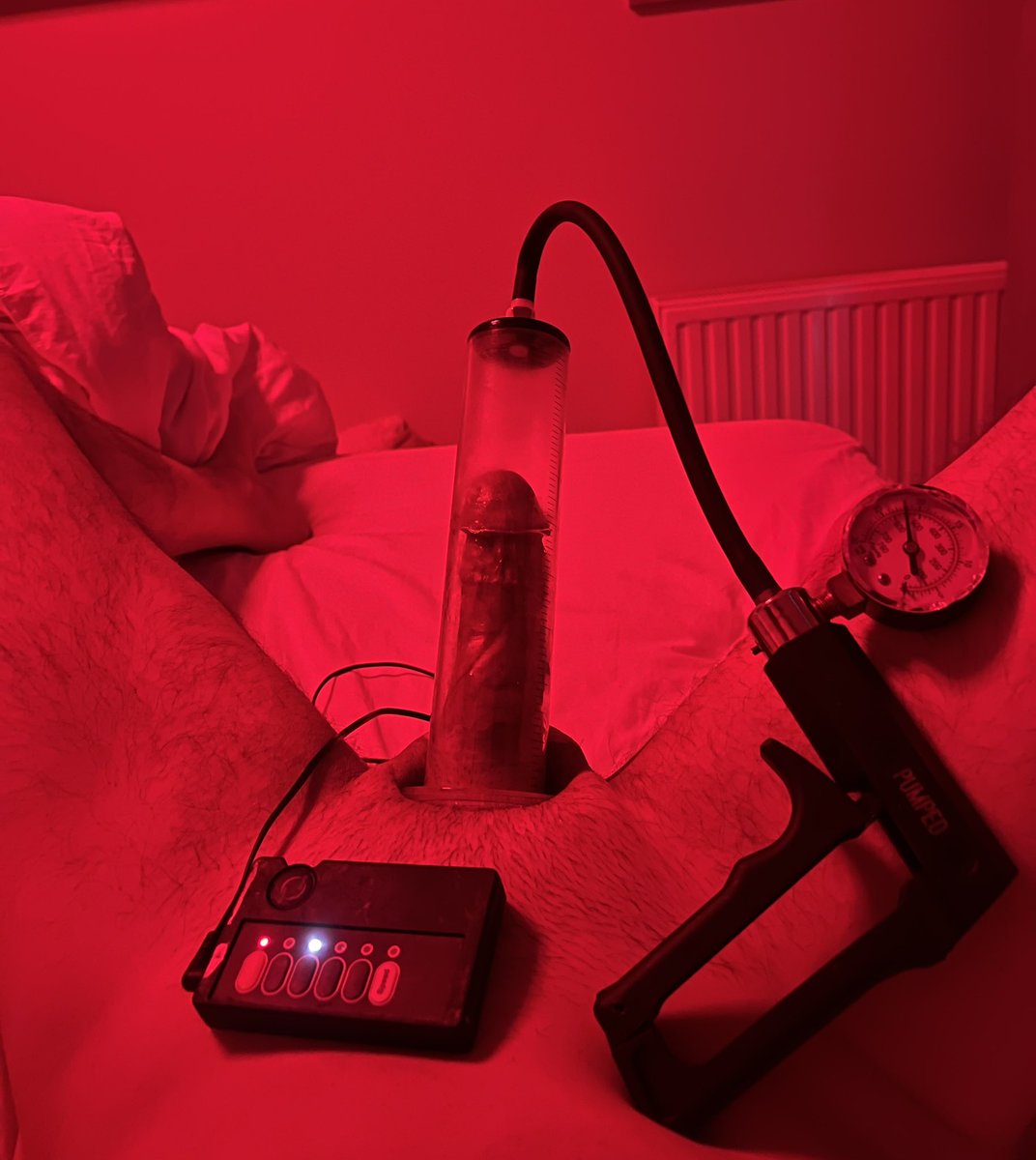 RobFetish's tweet photo. I don’t need much to be happy. 😆 

#gay #kinky #kink #pump #pleasure #red #fetish #kinkster #gaykinky #toys #electro #gasmask #sound https://t.co/r8hhtoZbHk
