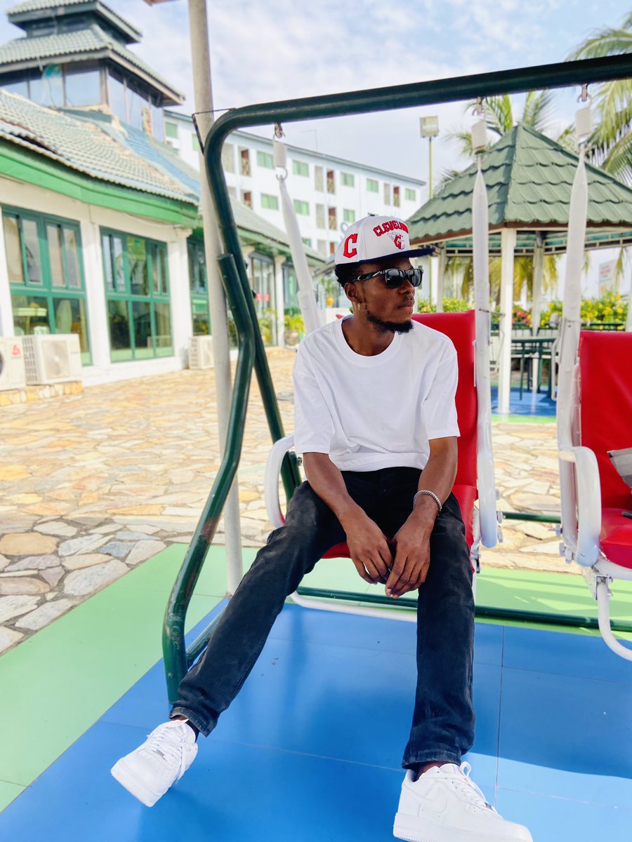 dddon_gh's tweet photo. Can’t say much but all I have to say is thank you God for bringing me this far,in addy to my self 
#minuhdoneyet https://t.co/7oIC2Led6M