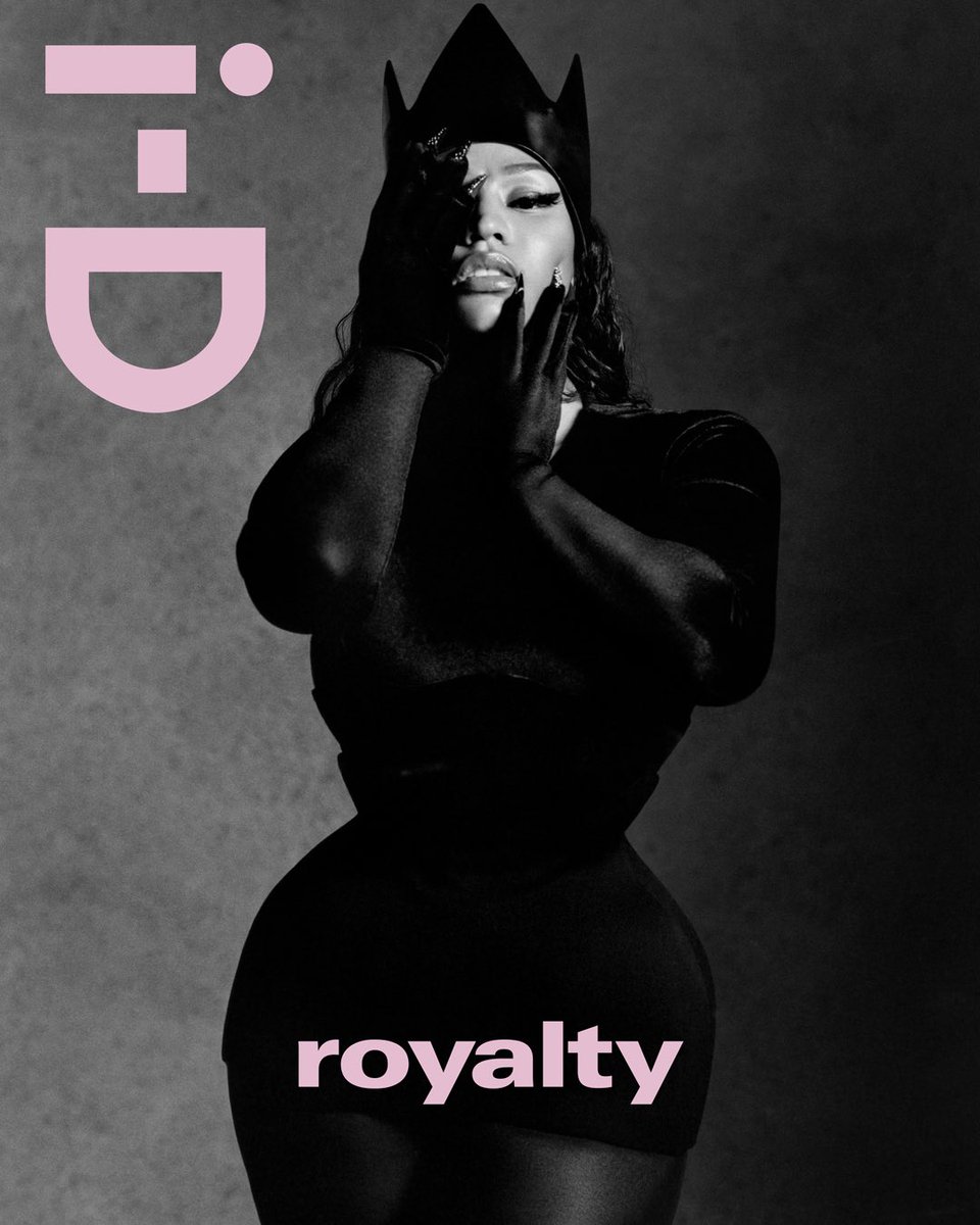 Onyx2020_'s tweet photo. Happy birthday 🎈 @NICKIMINAJ 
I will love you forever and always Queen 💕 https://t.co/Uzti5cLQmW