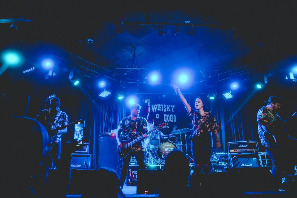 we listen and we don’t judge
indie band edition 👀🎸