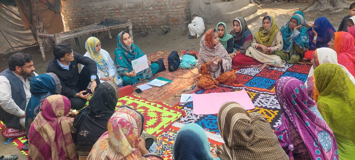 Janodhano's tweet photo. @kindernothilfe and it's partners visited @CDFsindh SHA field area in district Jacobabad 
@AA_stabilisiert @Welthungerhilfe @HelpAge @globalnetworkdr https://t.co/qMHegVmTex