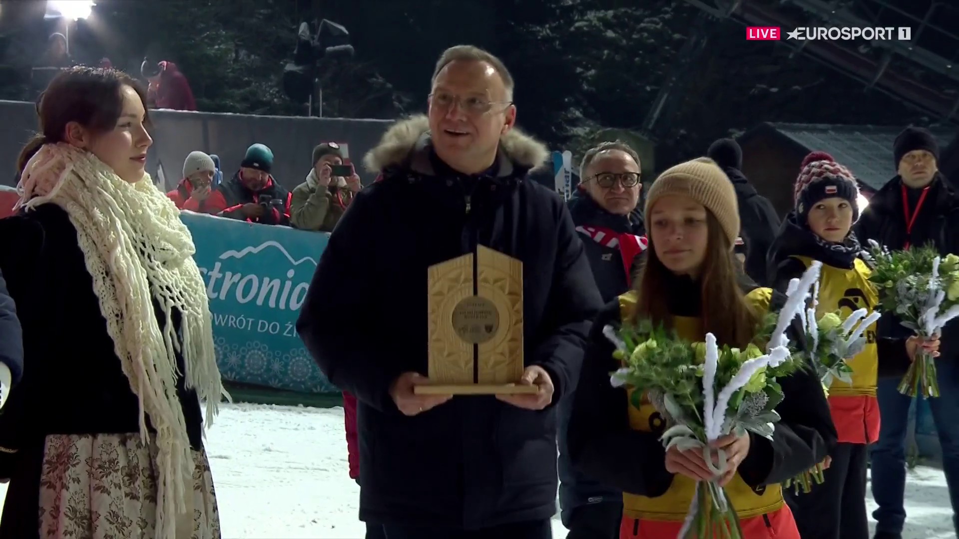 GeSdkS7WcAA9OTr?format=jpg&name=large