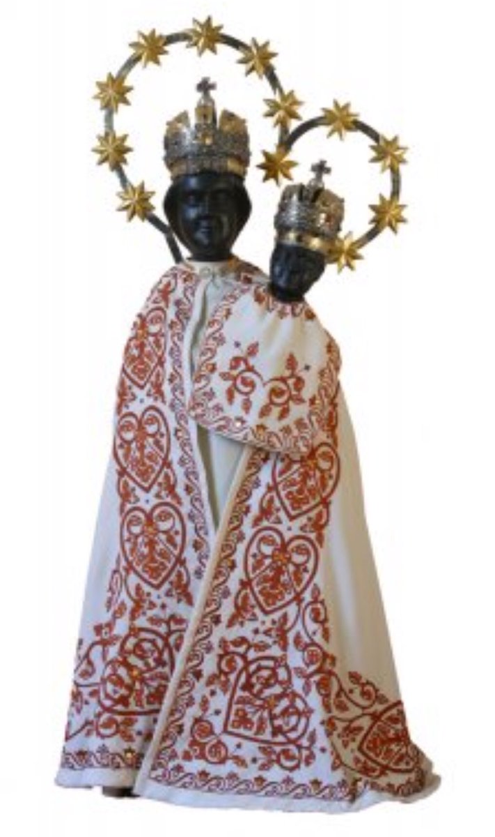 croatiaheritage's tweet image. Today is the Solemnity of the Immaculate Conception, Dec. 8,
when we honor Mary, our Mother. On this #Catholic feast day we celebrate Mary's conception without sin. #Croatia has a special devotion to Mary. ❤️🙏 😇 #ImmaculateConception