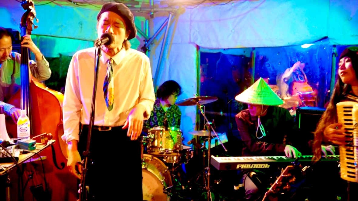 昨日はヨダカノホシのライブ
どの曲が一番ともなかなか選べないくらいとにかくめっちゃ好き！
先週とはメンバーが違って、また違った良さでした☺️