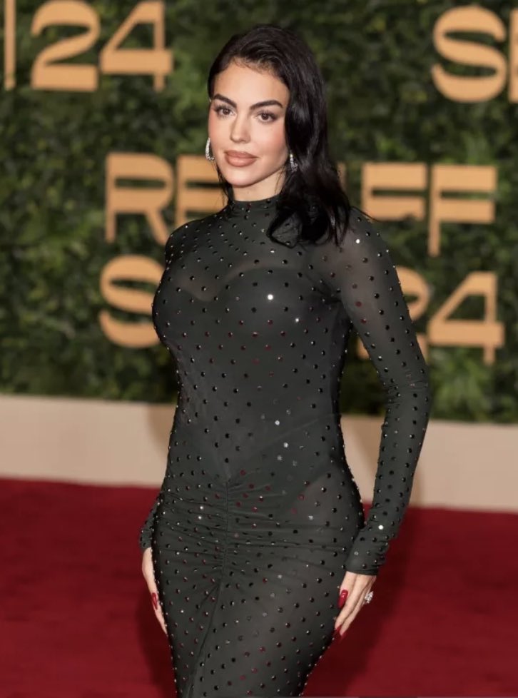 اهه ياجمالها وجمال صدرها وجمال جسمها ✨💕